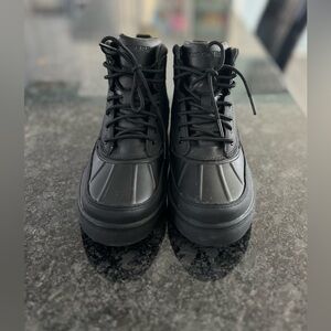 Skechers City Point Merlox Boys Waterproof Black Boots Size 4‎